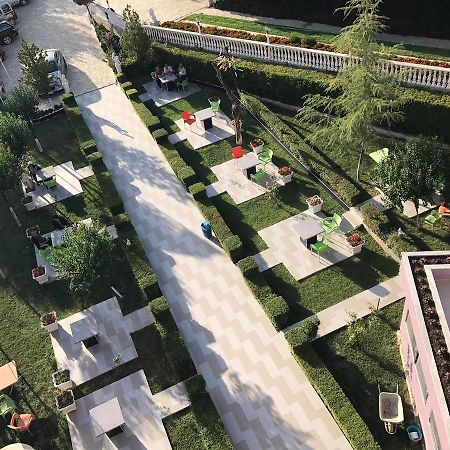 Hotel Puka Elbasan Buitenkant foto
